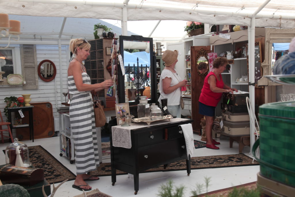 Lady shopping at Shady Hollow Flea Market